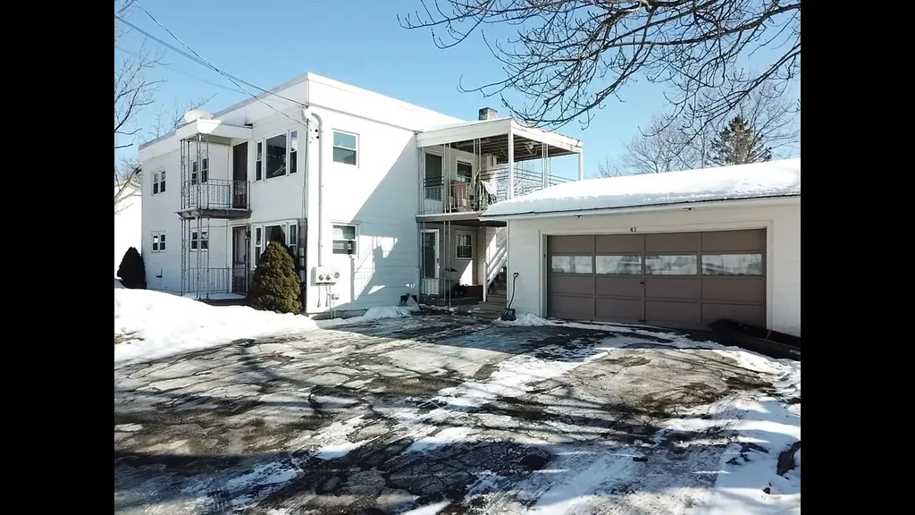 43 Eustis Street Lewiston ME 04240