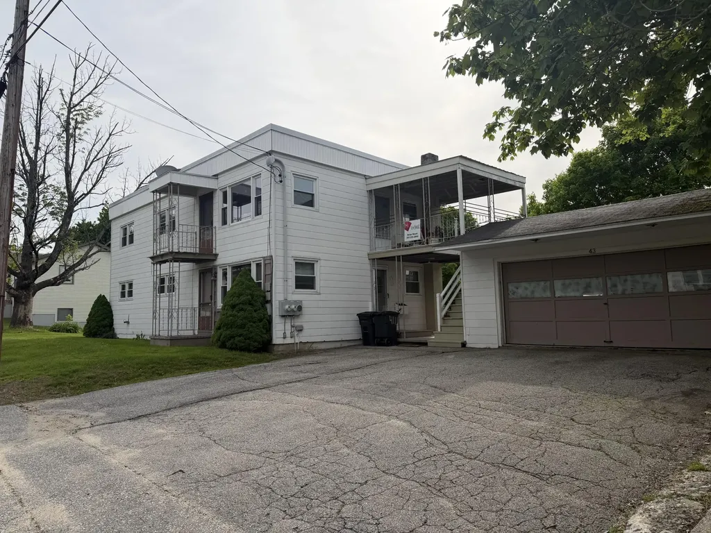 43 Eustis Street Lewiston ME 04240
