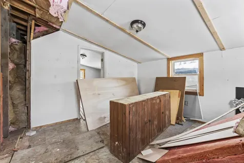 514 Old County Road Waldoboro ME 04572