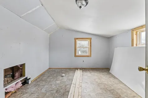 514 Old County Road Waldoboro ME 04572