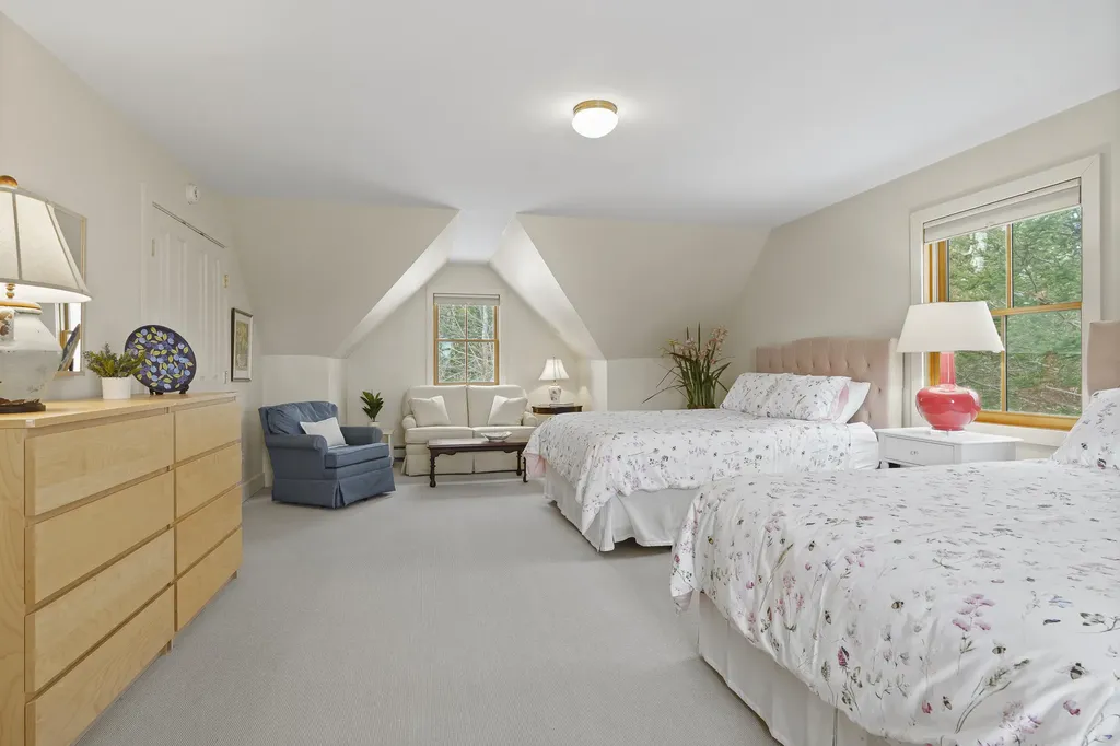 5 Southern Point Road Bristol ME 04564