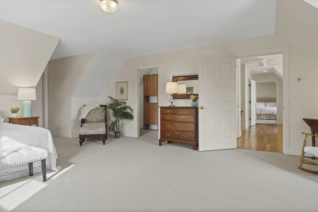 5 Southern Point Road Bristol ME 04564