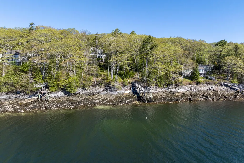 5 Southern Point Road Bristol ME 04564