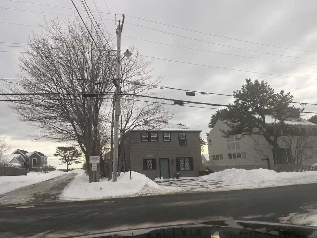 1081 Kings Highway Kennebunkport ME 04046