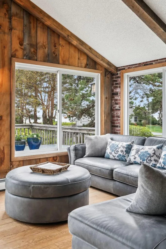 1081 Kings Highway Kennebunkport ME 04046