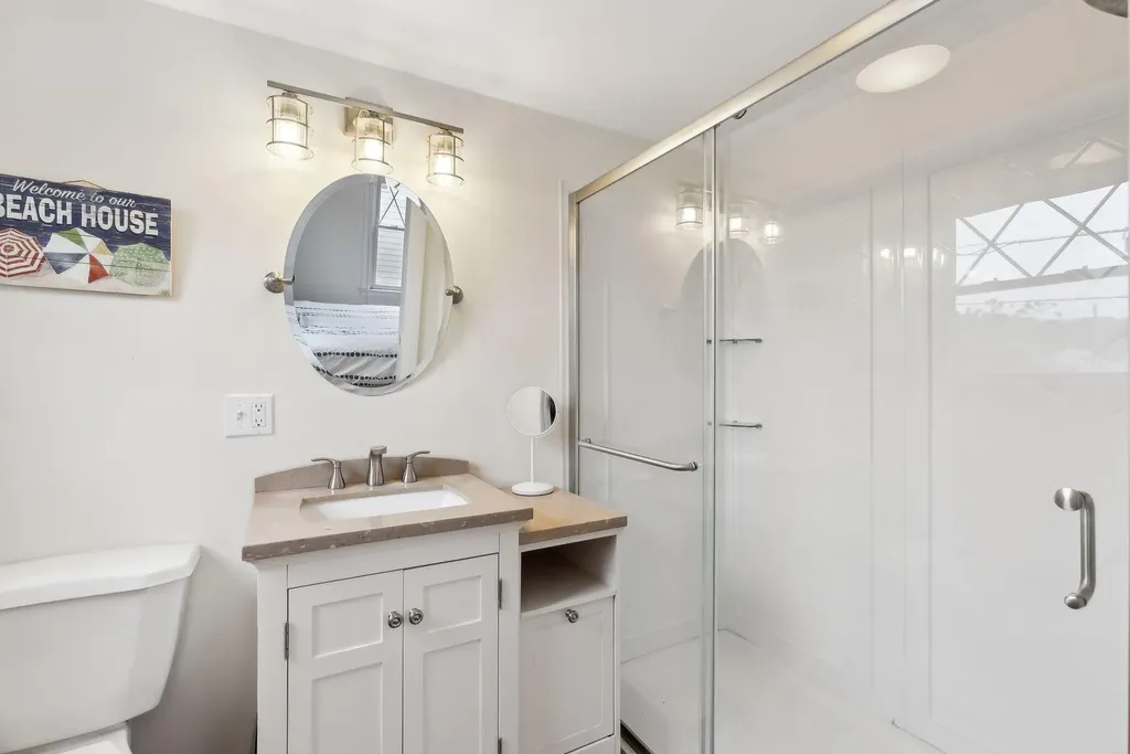 1081 Kings Highway Kennebunkport ME 04046