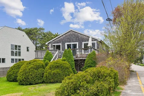 1081 Kings Highway Kennebunkport ME 04046