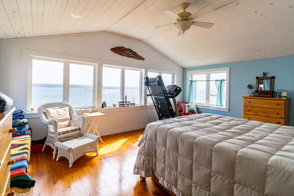 21 Ocean Street Jonesport ME 04649