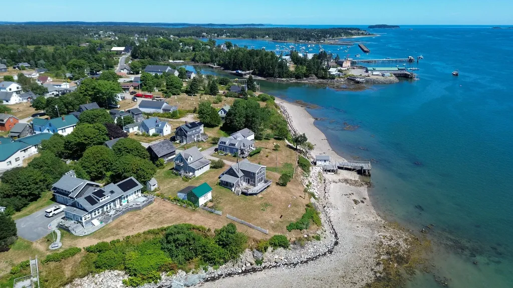 21 Ocean Street Jonesport ME 04649