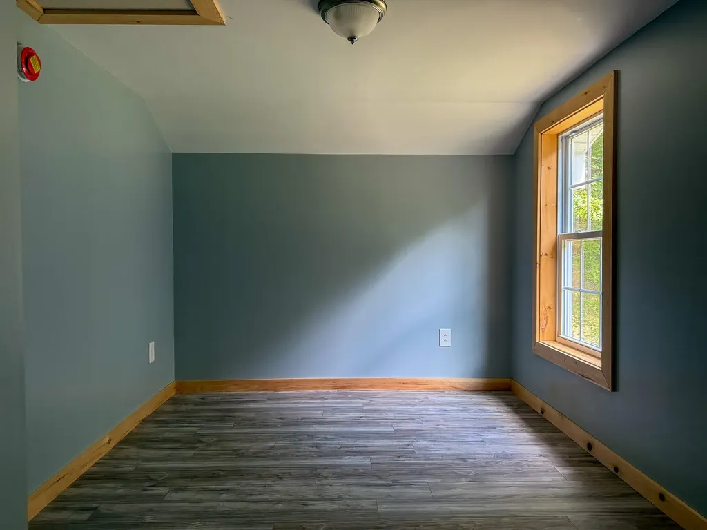 21 Coolidge Road Dixfield ME 04224