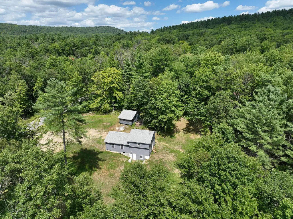 21 Coolidge Road Dixfield ME 04224