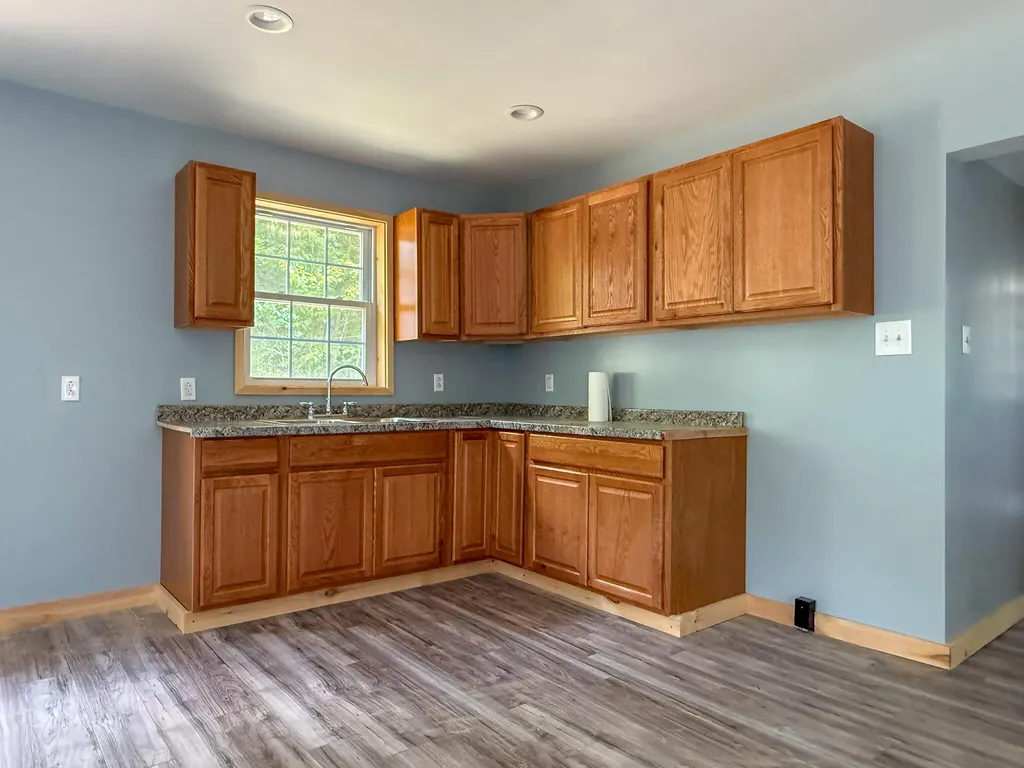 21 Coolidge Road Dixfield ME 04224