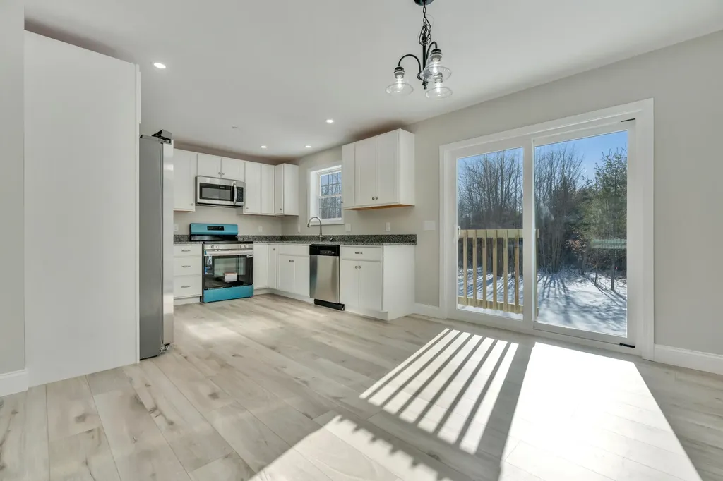 60 Welch Lane Sanford ME 04073