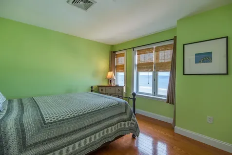1 E Grand Avenue Old Orchard Beach ME 04064