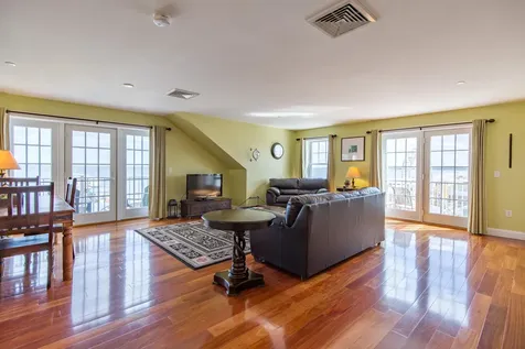 1 E Grand Avenue Old Orchard Beach ME 04064