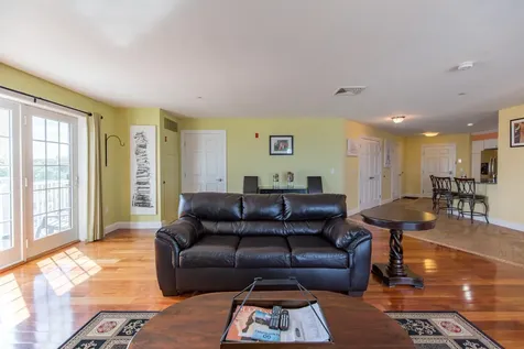 1 E Grand Avenue Old Orchard Beach ME 04064