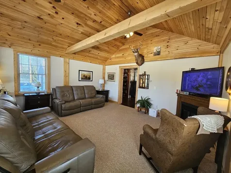 456 Temple Road Farmington ME 04938