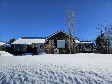 456 Temple Road Farmington ME 04938