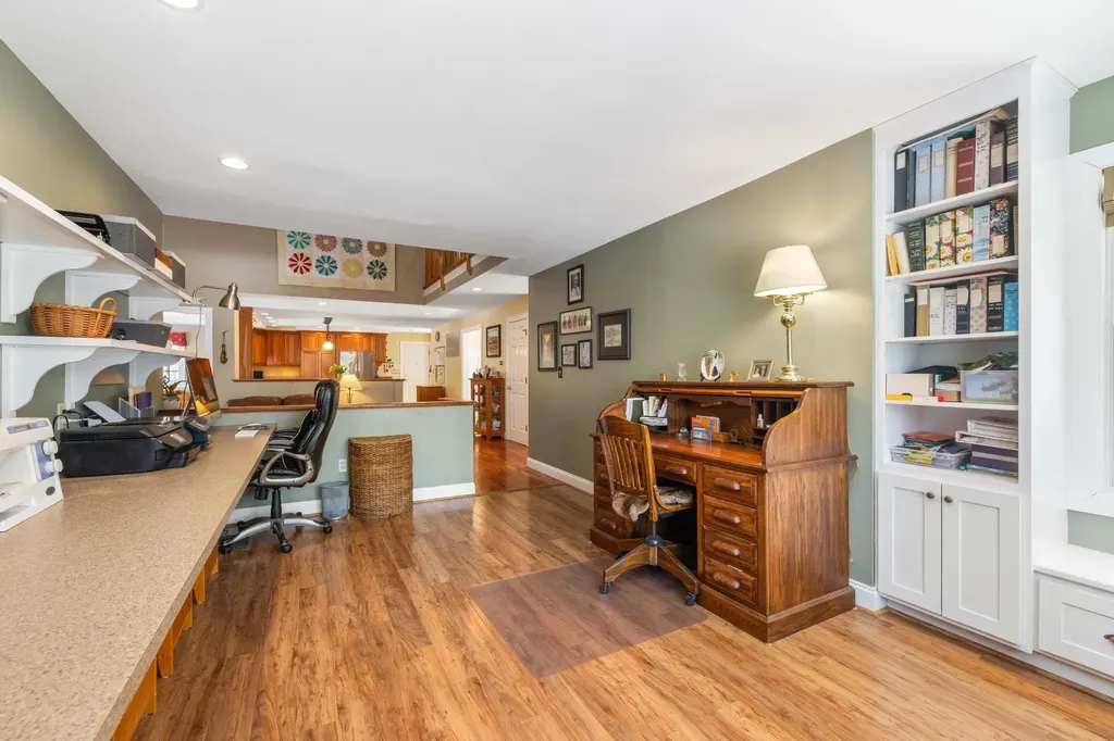 9 Carriedale Lane Kennebunk ME 04043