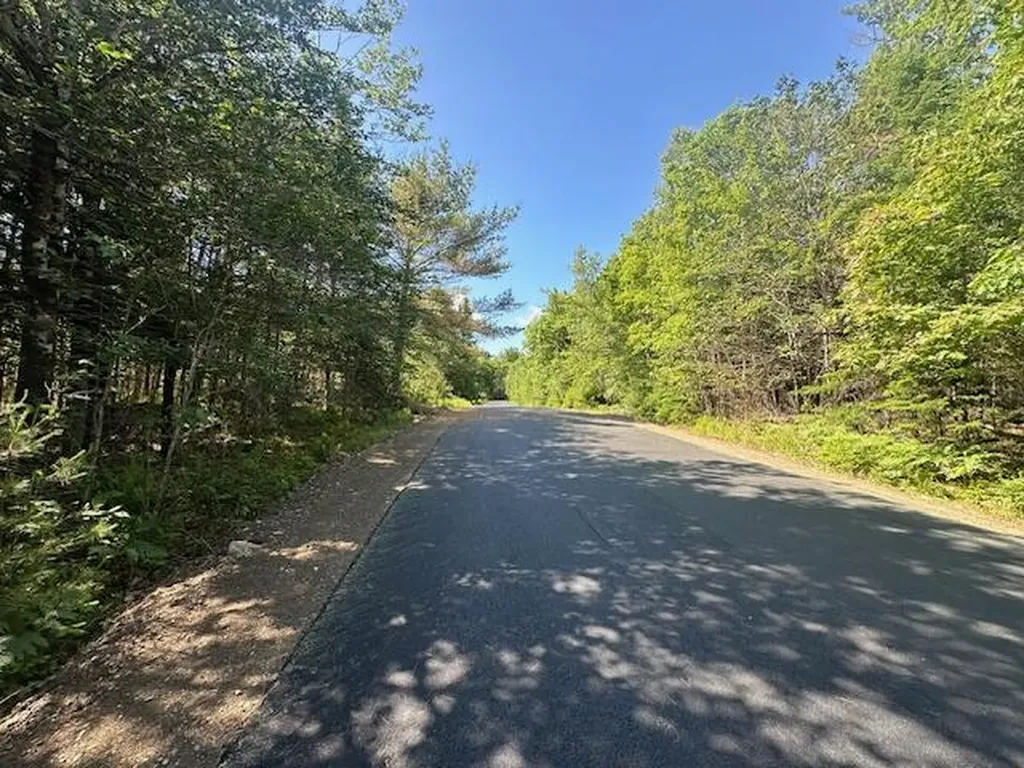 671 Stream Road Winterport ME 04496