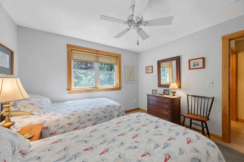 33 Rockinghorse Lane Saint George ME 04859
