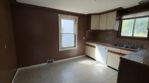 947 Sabattus Street Lewiston ME 04240