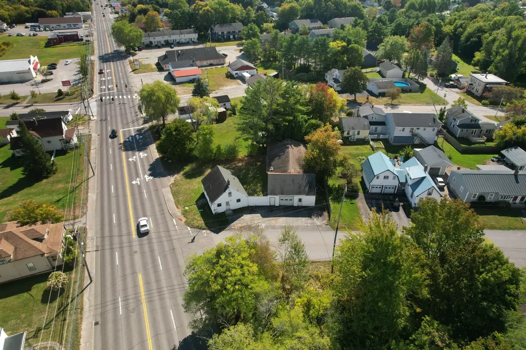947 Sabattus Street Lewiston ME 04240