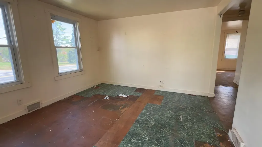 947 Sabattus Street Lewiston ME 04240