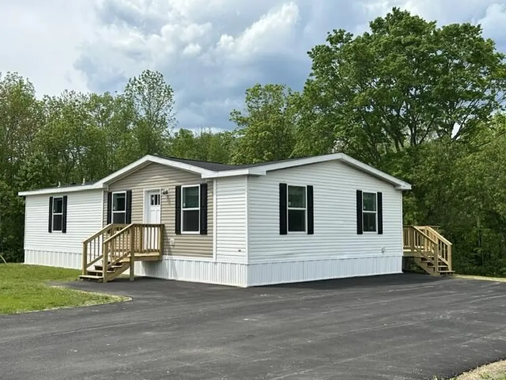 312 Gray Road Vassalboro ME 04989