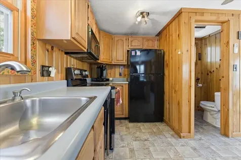 11 Top Hill Road Bridgton ME 04009