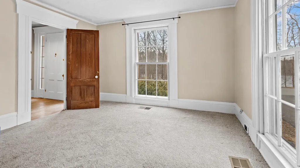 64 Penobscot Street Orono ME 04473