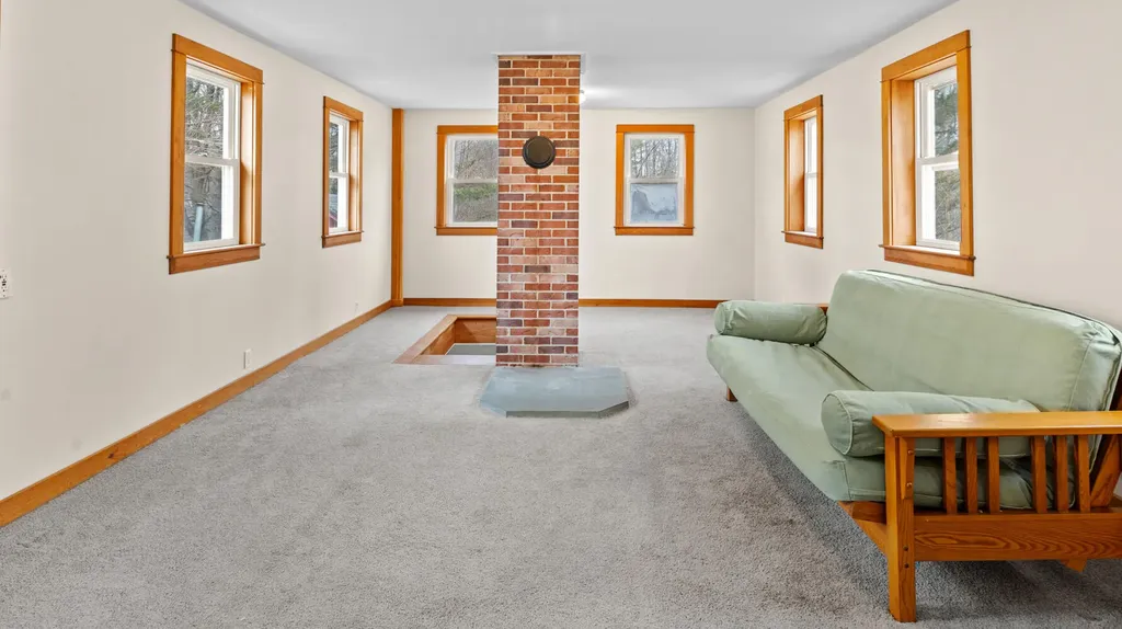 64 Penobscot Street Orono ME 04473
