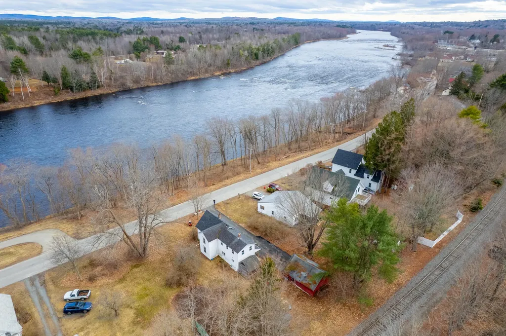 64 Penobscot Street Orono ME 04473