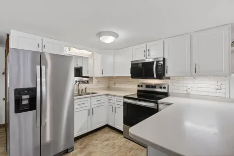 1112 Roosevelt Trail Windham ME 04062
