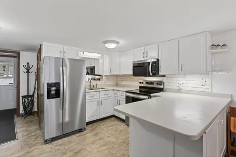 1112 Roosevelt Trail Windham ME 04062