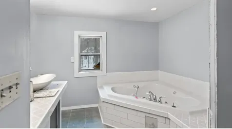 212 Montello Street Lewiston ME 04240