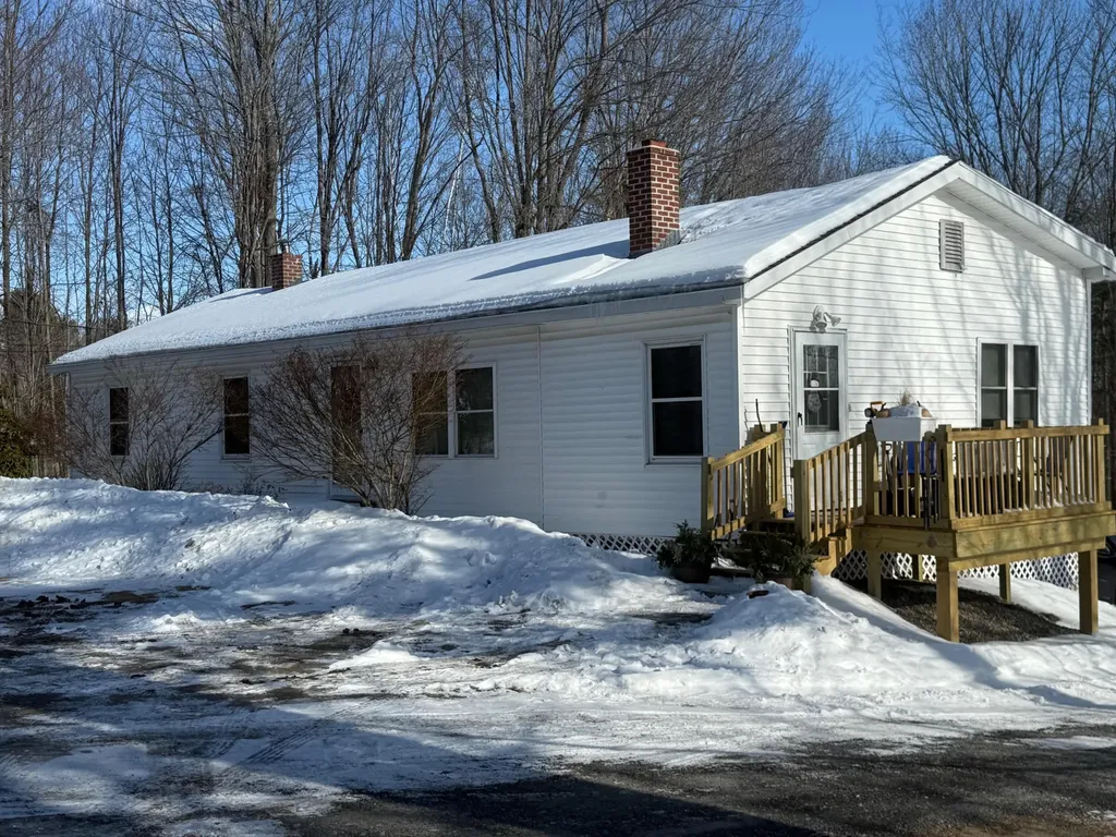 2959 Middle Road Sidney ME 04330