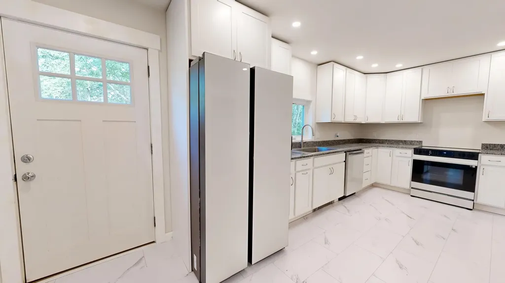 313 W Neck Road Nobleboro ME 04555