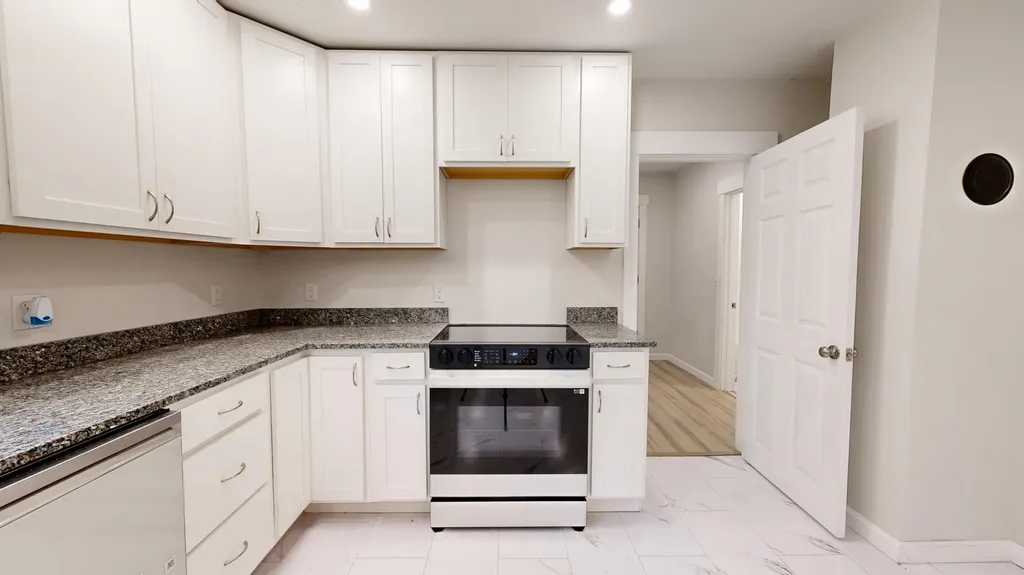 313 W Neck Road Nobleboro ME 04555