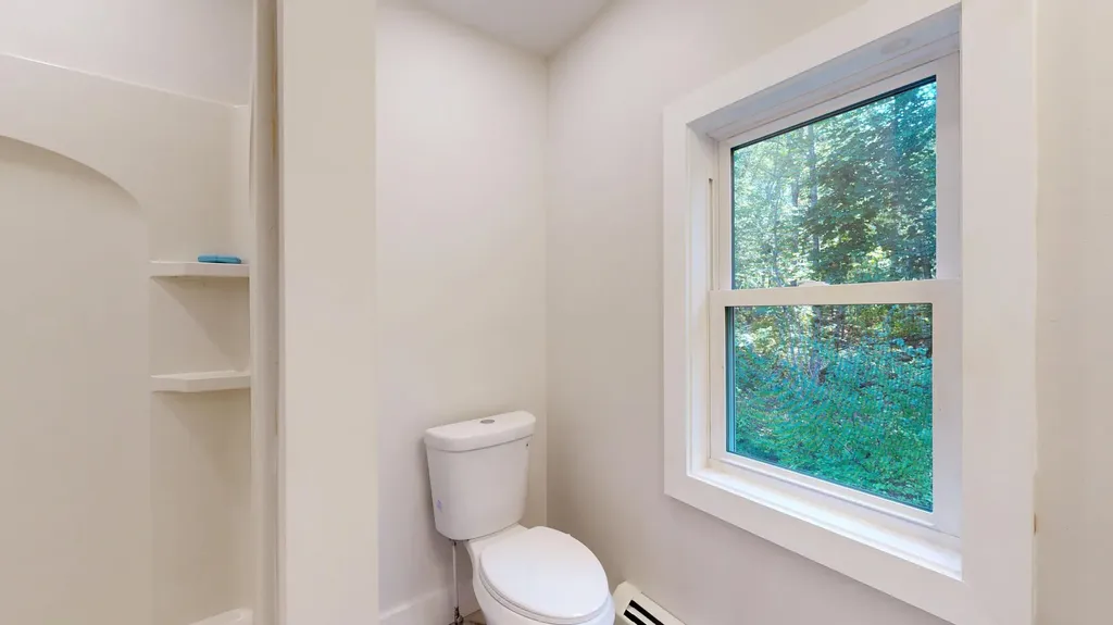 313 W Neck Road Nobleboro ME 04555