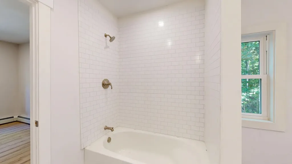 313 W Neck Road Nobleboro ME 04555