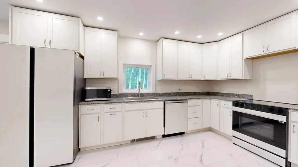 313 W Neck Road Nobleboro ME 04555