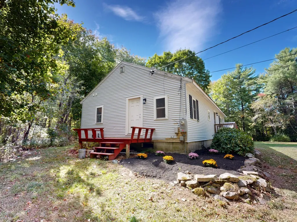 313 W Neck Road Nobleboro ME 04555