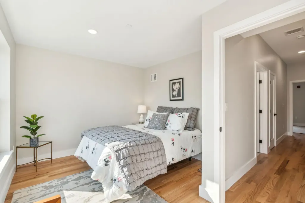 26 Upper Falls Road Biddeford ME 04005
