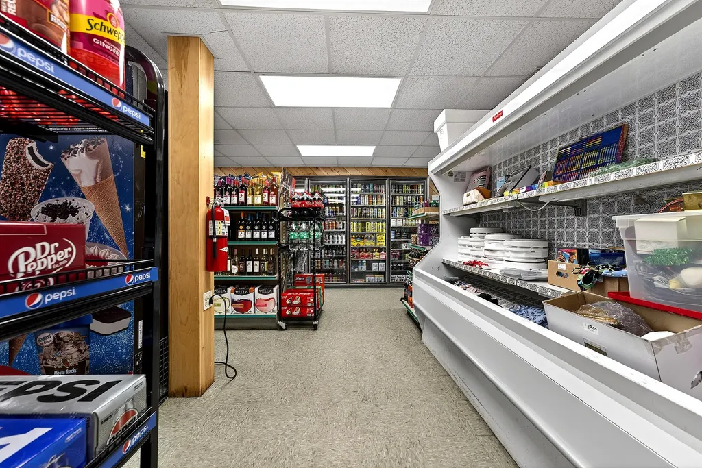 21 Corinna Road Saint Albans ME 04971