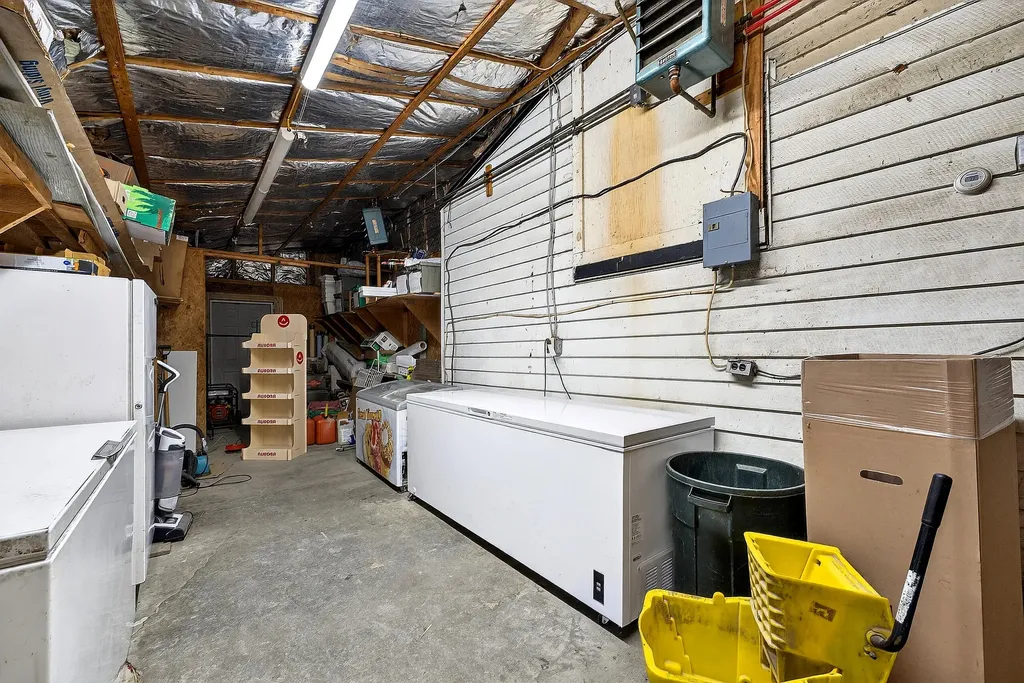 21 Corinna Road Saint Albans ME 04971