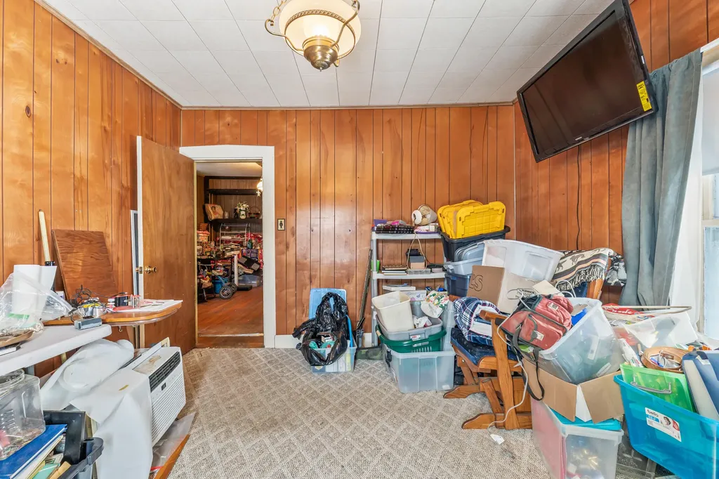 79 Harrison Avenue Gardiner ME 04345