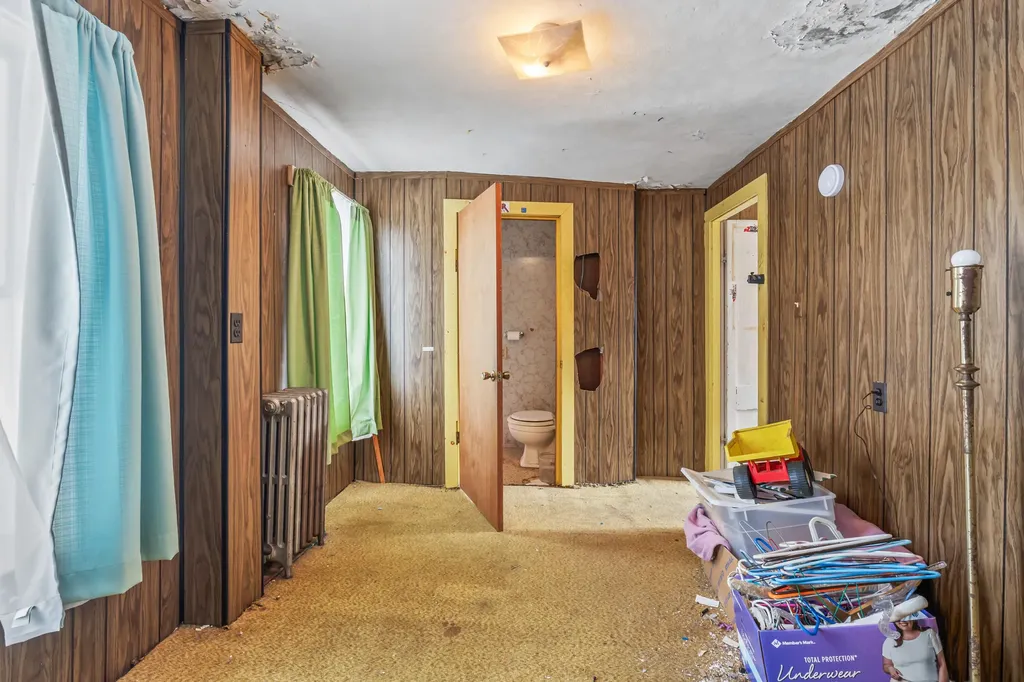 79 Harrison Avenue Gardiner ME 04345