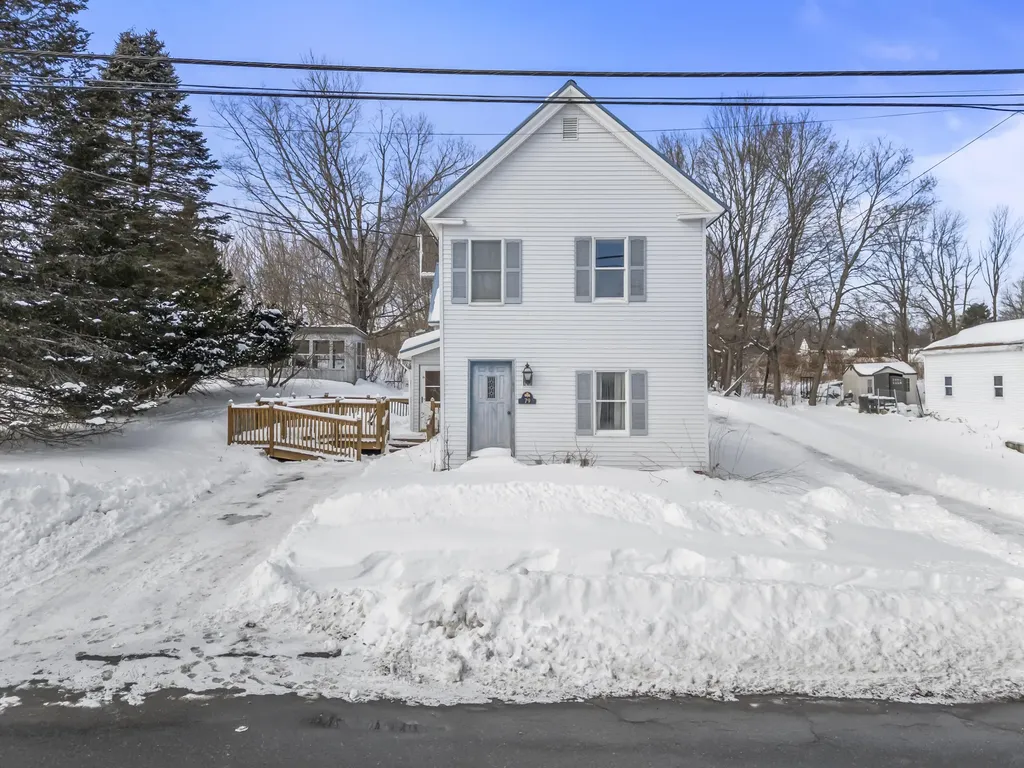 79 Harrison Avenue Gardiner ME 04345