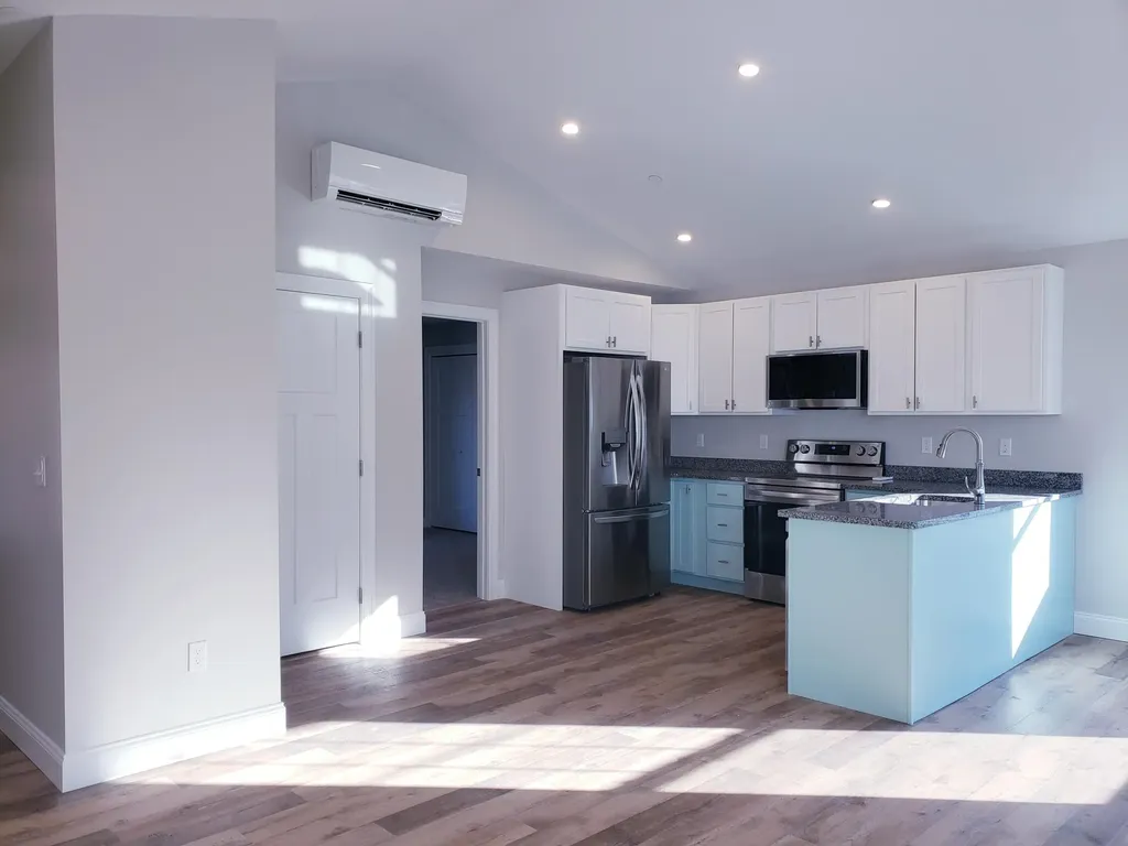 20 Heritage Way Saco ME 04072